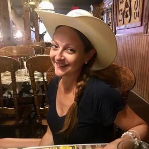 Meet your Posher, Camille